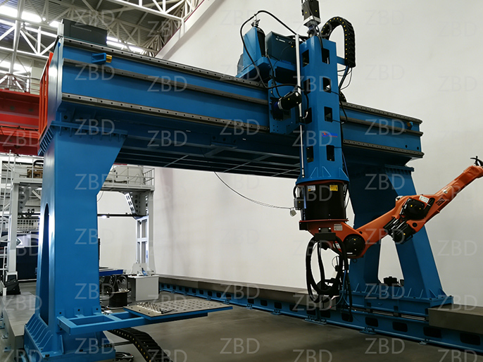 装甲车侧甲板机器人焊接系统